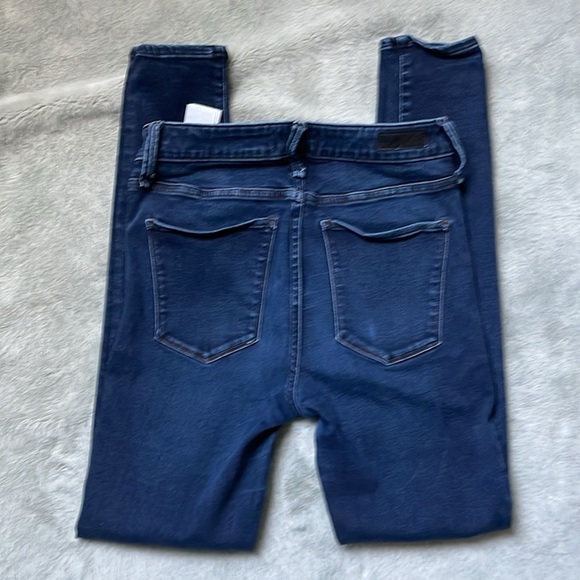 Abercrombie & Fitch High Rise. - Picture 2 of 8